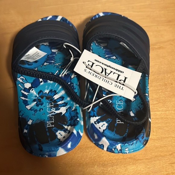 The Childrens place toddler sandals - Picture 3 of 4